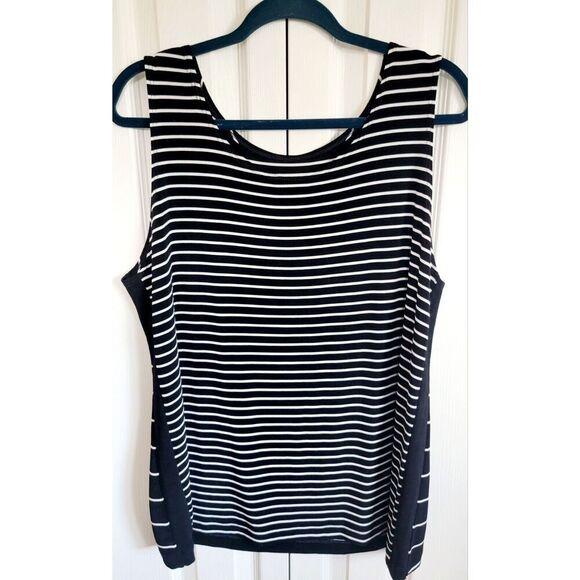 Chico's Travelers 3 Camisole Tank Top Reversible B/W Stripes Slinky No Iron - Picture 2 of 3